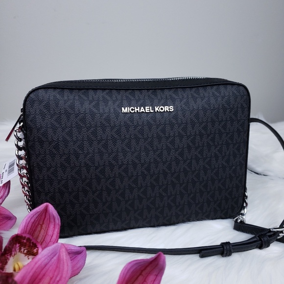 Michael Kors Handbags - 🌺NWT Michael Kors LG EW crossbody bag Black XBODY